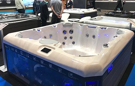 Marbella_2018_ambiente_wellness_hydro_whirlpools.de