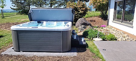 BeWell unser Whirlpool aus Canda